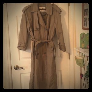 London fog Towne long trench coat brown gray rain